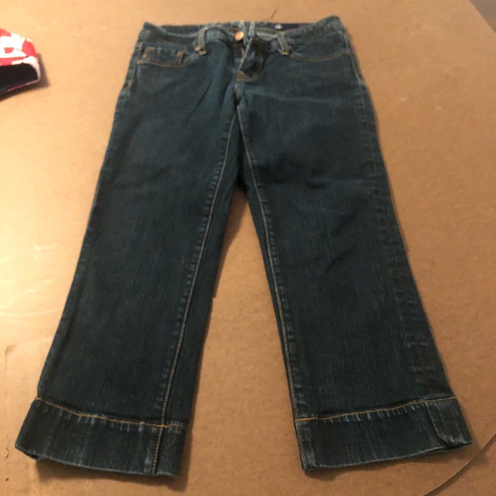 Slightly used women's size 27 Seven  Capri pants